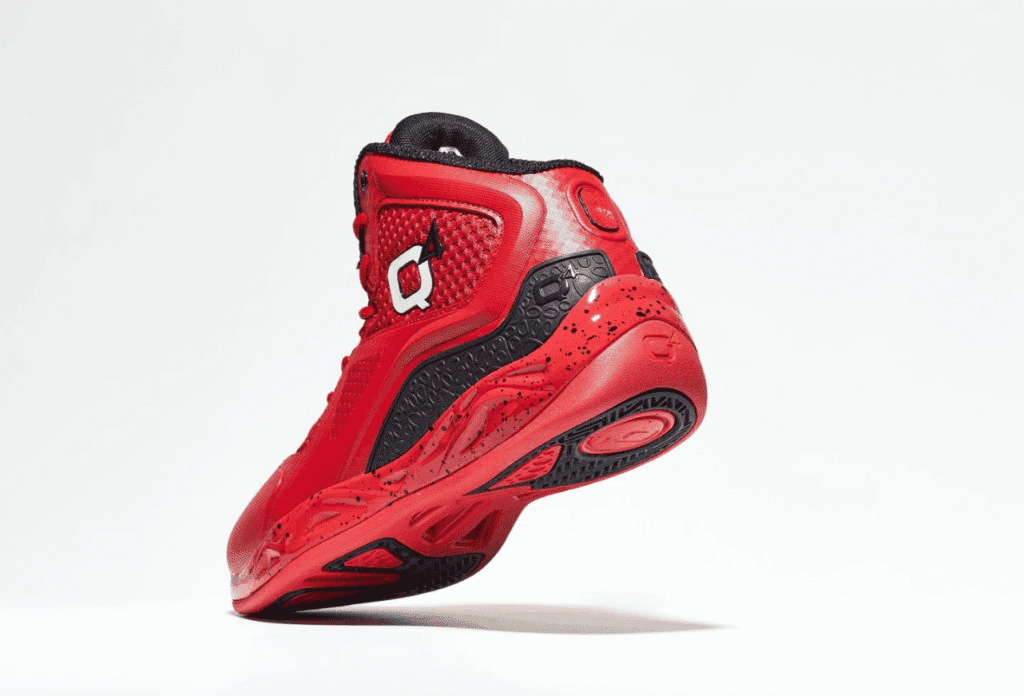 נעלי כדורסל אדום