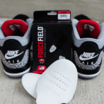 מגן למניעת קמטים על יד נעלים