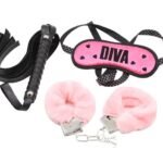 סט אזיקים וכיסוי עיניים